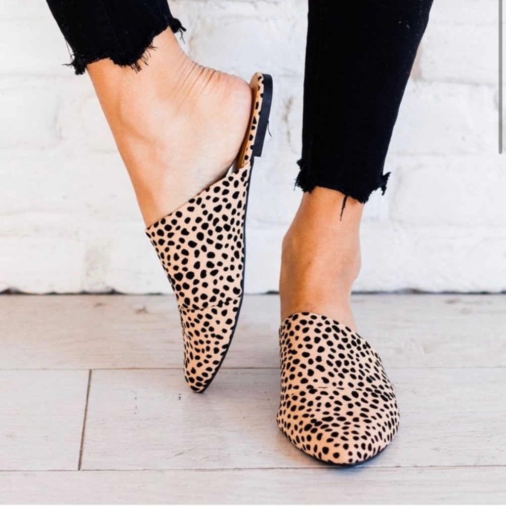 Leopard Swirl Slides